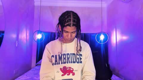 maxim online show from November 2025 02:56:01 AM