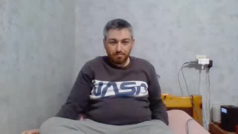 Maxime online show from December 2024 08:11:01 PM