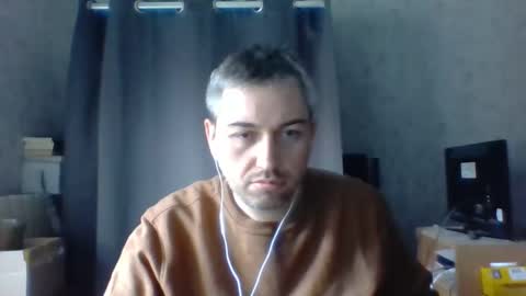 Snapshot of maximefrxx chatting on February 2026 10:16:02 AM Maxime online show from February 2026 10:16:02 AM