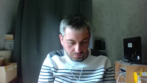 Snapshot of maximefrxx chatting on March 2026 11:16:01 AM Maxime online show from March 2026 11:16:01 AM