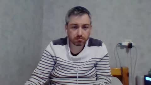 Snapshot of maximefrxx chatting on March 2026 12:17:02 AM Maxime online show from March 2026 12:17:02 AM