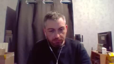 Snapshot of maximefrxx chatting on March 2026 05:21:01 PM Maxime online show from March 2026 05:21:01 PM