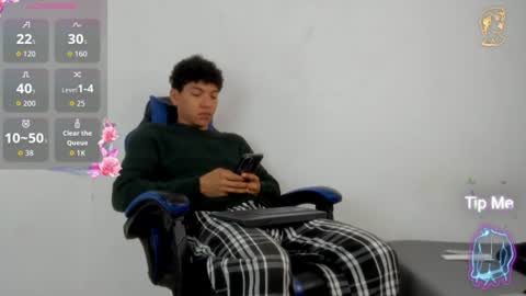 Snapshot of maximiliano_kh4lil chatting on June 2026 12:36:01 PM Maximiliano online show from June 2026 12:36:01 PM