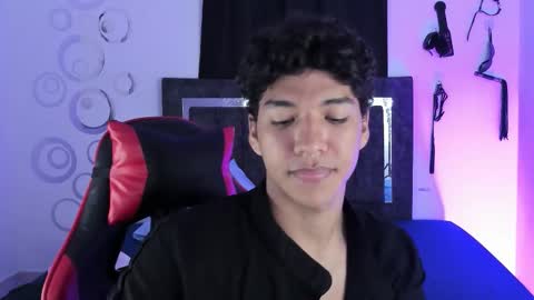 Snapshot of maximiliano_khalil chatting on November 2025 07:46:02 PM Maximiliano online show from November 2025 07:46:02 PM