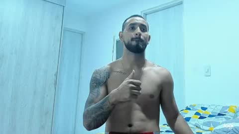 Snapshot of maximo004 chatting on April 2026 01:47:02 AM Maximo online show from April 2026 01:47:02 AM