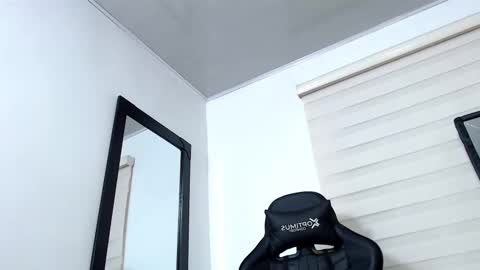 Snapshot of maximo_sebastian chatting on February 2025 02:07:02 AM Maximo Sebastian online show from February 2025 02:07:02 AM