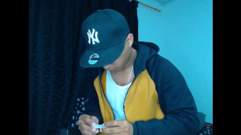 Maximo Aron Vega online show from December 2024 10:34:02 AM