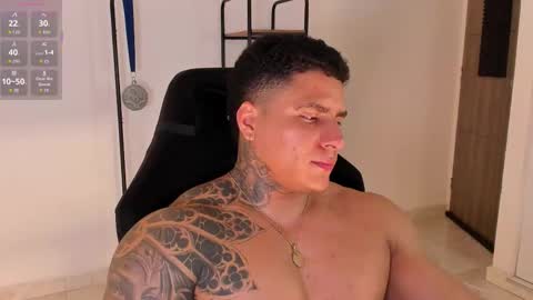 Snapshot of maximoscott_ chatting on September 2025 02:11:02 AM Maximoscott online show from September 2025 02:11:02 AM