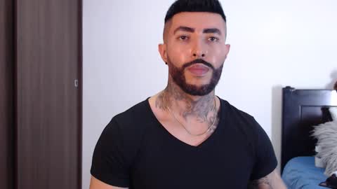 Independent Model online show from February 2025 05:18:02 AM