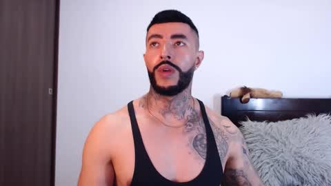 Independent Model online show from February 2025 11:14:02 PM