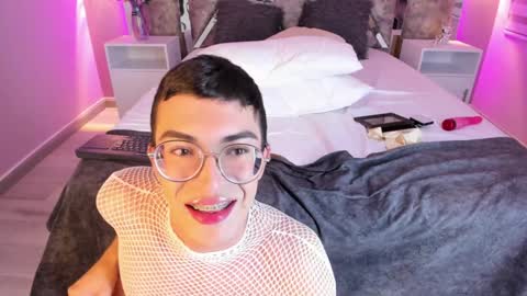 Snapshot of maxirogers chatting on January 2025 11:24:01 PM Maxi Rogers online show from January 2025 11:24:01 PM