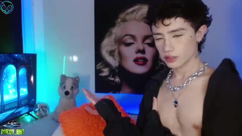 Max online show from September 2025 01:49:02 AM