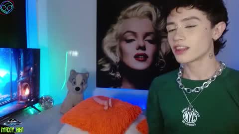 Max online show from September 2025 02:22:02 AM