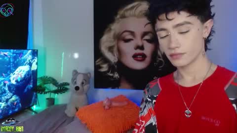 Max online show from November 2025 04:57:02 AM