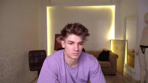 Snapshot of maxkaiden chatting on February 2025 10:38:02 AM MaxKaiden online show from February 2025 10:38:02 AM