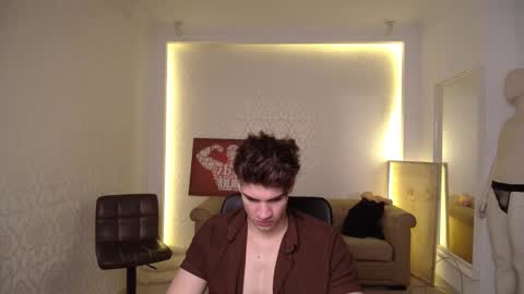 Snapshot of maxkaiden chatting on February 2025 05:27:01 AM MaxKaiden online show from February 2025 05:27:01 AM