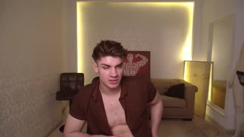 Snapshot of maxkaiden chatting on February 2025 08:42:02 AM MaxKaiden online show from February 2025 08:42:02 AM