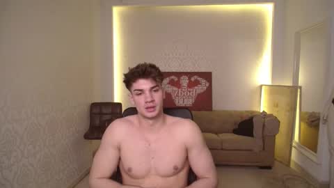 Snapshot of maxkaiden chatting on March 2025 05:18:02 AM MaxKaiden online show from March 2025 05:18:02 AM