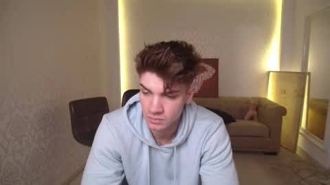 Snapshot of maxkaiden chatting on March 2025 05:29:02 AM MaxKaiden online show from March 2025 05:29:02 AM