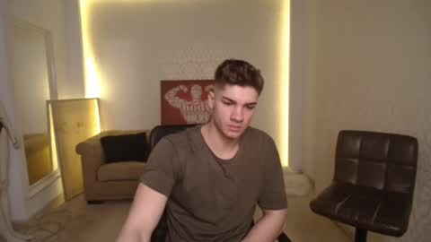 Snapshot of maxkaiden chatting on March 2025 05:22:02 AM MaxKaiden online show from March 2025 05:22:02 AM