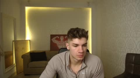 Snapshot of maxkaiden chatting on March 2025 05:13:01 AM MaxKaiden online show from March 2025 05:13:01 AM