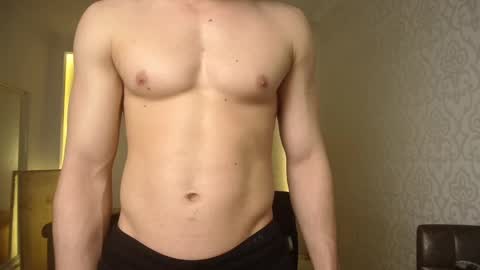 Snapshot of maxkaiden chatting on March 2025 11:20:01 AM MaxKaiden online show from March 2025 11:20:01 AM