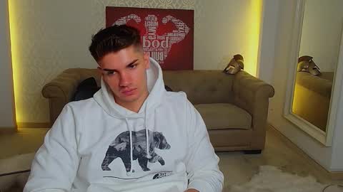 Snapshot of maxkaiden chatting on September 2025 04:47:01 AM MaxKaiden online show from September 2025 04:47:01 AM