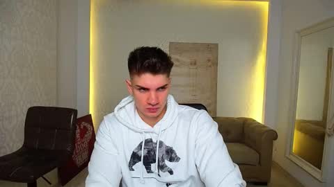 Snapshot of maxkaiden chatting on October 2025 04:57:02 AM MaxKaiden online show from October 2025 04:57:02 AM