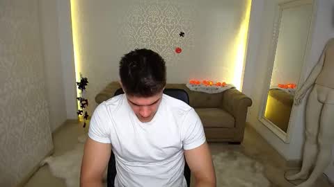 Snapshot of maxkaiden chatting on October 2025 04:46:01 AM MaxKaiden online show from October 2025 04:46:01 AM