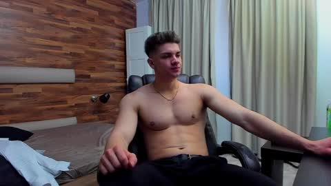 MaxKaiden online show from March 2026 07:03:02 AM