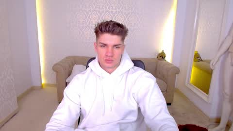 MaxKaiden online show from April 2026 09:13:01 AM