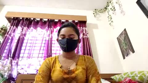 Snapshot of maxladycox chatting on December 2025 07:48:02 AM Dorea online show from December 2025 07:48:02 AM