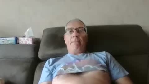 Snapshot of maxou569 chatting on October 2025 09:53:01 AM maxou569 online show from October 2025 09:53:01 AM