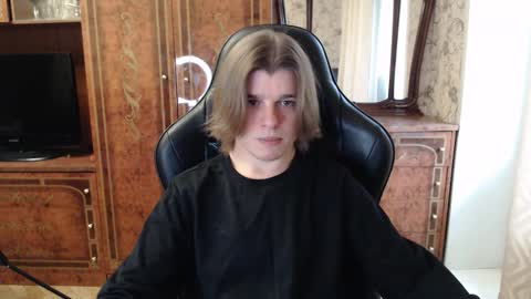 Snapshot of maxplay18 chatting on October 2025 11:51:02 AM Max online show from October 2025 11:51:02 AM