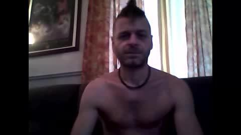 MaxTheWolf online show from November 2025 07:05:02 PM