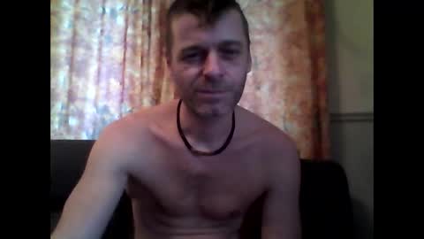 MaxTheWolf online show from November 2025 08:08:02 PM