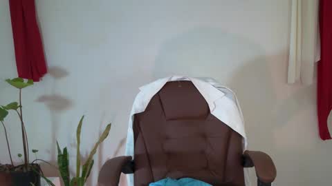 Max online show from January 2025 04:39:02 AM