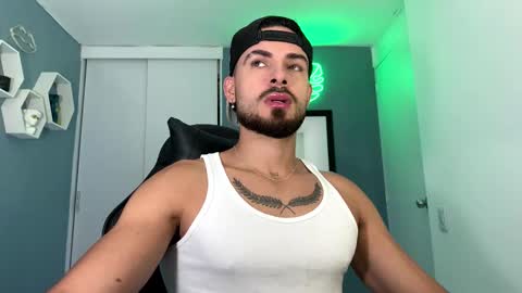 Maxi online show from October 2025 10:44:01 PM