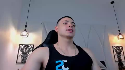 MAX online show from January 2025 10:41:01 PM