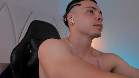 MAX online show from March 2025 11:16:02 PM