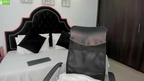 Snapshot of maxxicruz chatting on February 2025 05:53:01 PM Maxxi online show from February 2025 05:53:01 PM