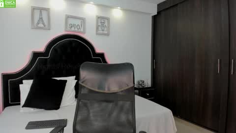 Snapshot of maxxicruz chatting on February 2025 03:06:02 AM Maxxi online show from February 2025 03:06:02 AM