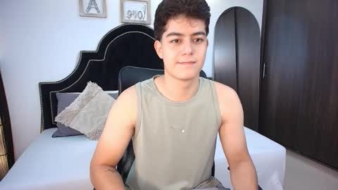 Snapshot of maxxicruz chatting on September 2025 02:00:02 AM Maxxi online show from September 2025 02:00:02 AM