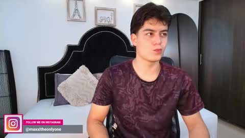 Snapshot of maxxicruz chatting on September 2025 01:49:01 AM Maxxi online show from September 2025 01:49:01 AM