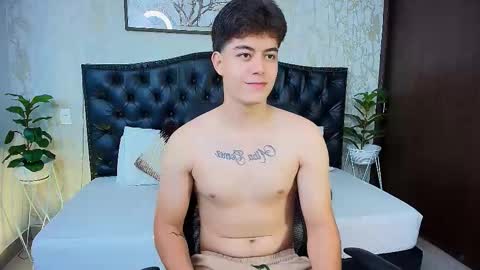 Snapshot of maxxicruz chatting on October 2025 12:53:01 AM Maxxi online show from October 2025 12:53:01 AM