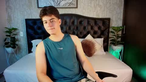 Snapshot of maxxicruz chatting on October 2025 04:57:01 AM Maxxi online show from October 2025 04:57:01 AM