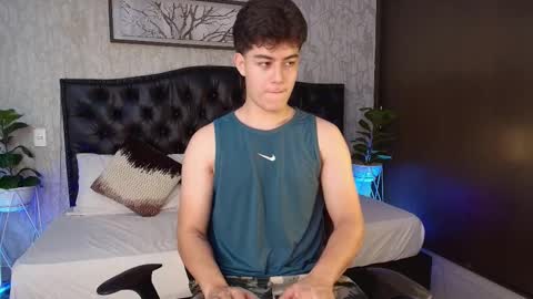 Snapshot of maxxicruz chatting on October 2025 04:58:01 AM Maxxi online show from October 2025 04:58:01 AM