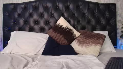 Snapshot of maxxicruz chatting on November 2025 06:13:02 AM Maxxi online show from November 2025 06:13:02 AM