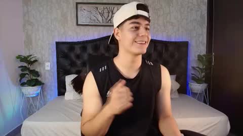 Snapshot of maxxicruz chatting on November 2025 05:16:02 AM Maxxi online show from November 2025 05:16:02 AM