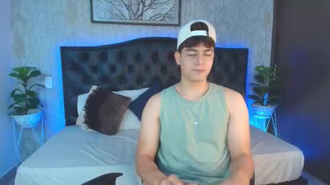 Snapshot of maxxicruz chatting on November 2025 04:25:02 AM Maxxi online show from November 2025 04:25:02 AM